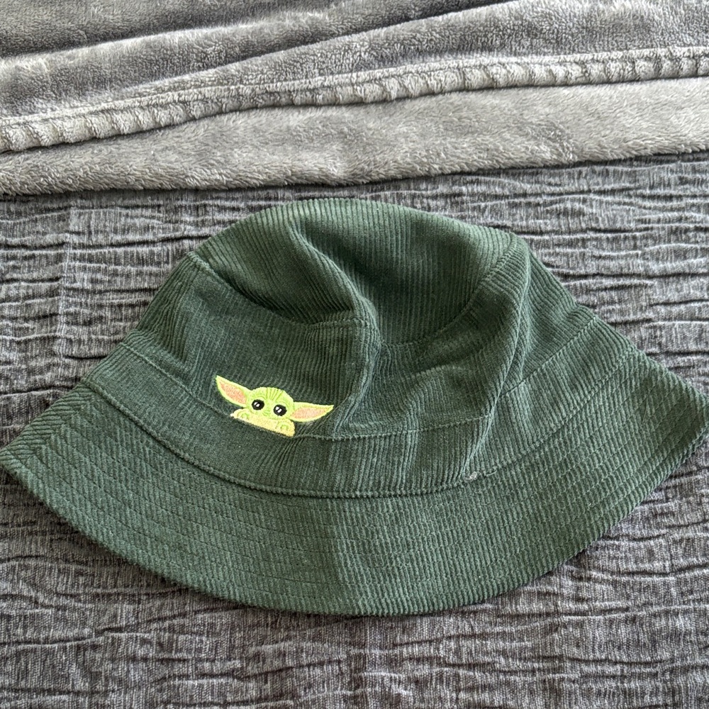 Star Wars Green Bucket Hat with Baby Yoda Patch